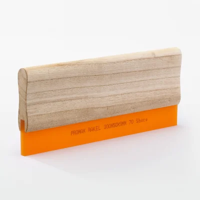All-purpose wooden squeegee (70 Shore)
